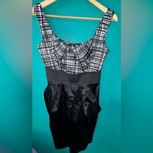 Teeze me size 7 mini dress with pockets zip up back